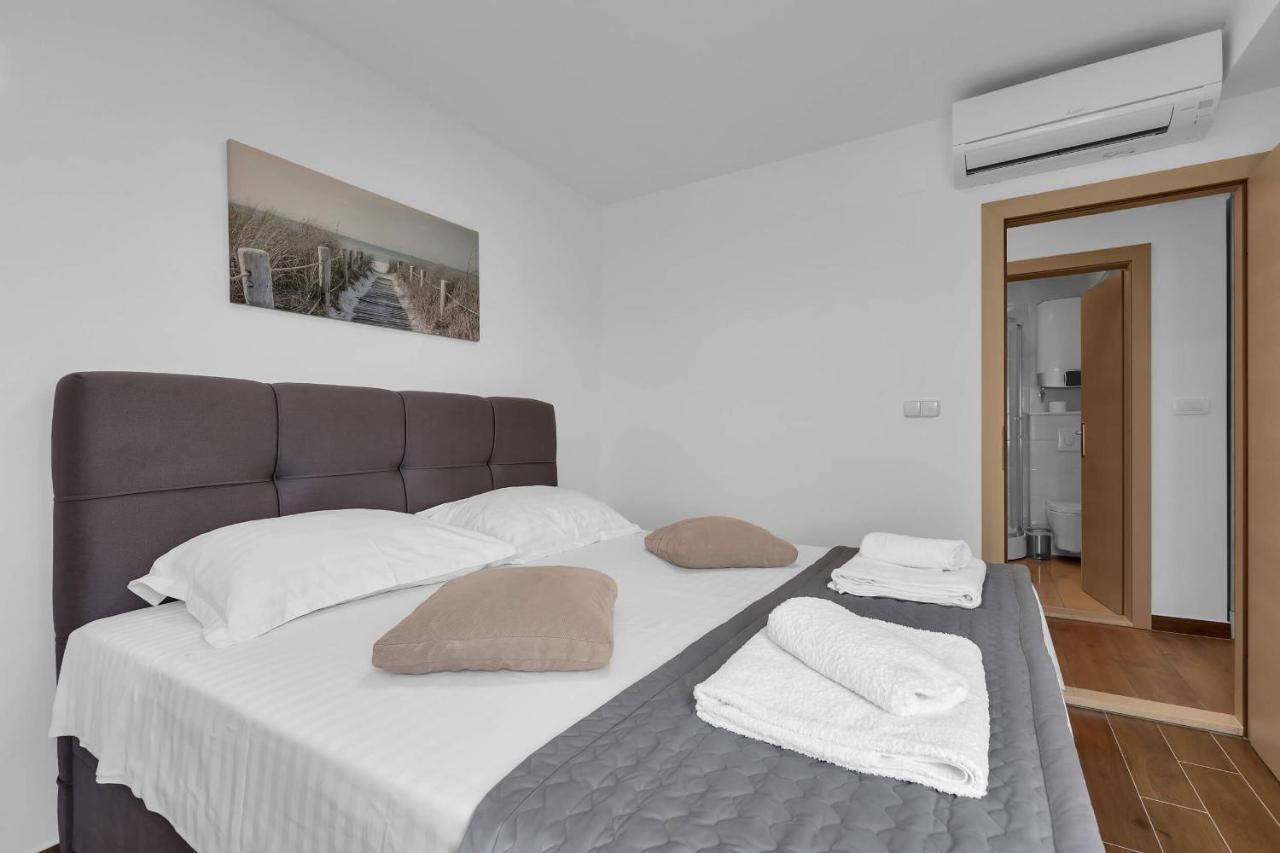 Ivan Sea View Apartment Makarska Exteriör bild